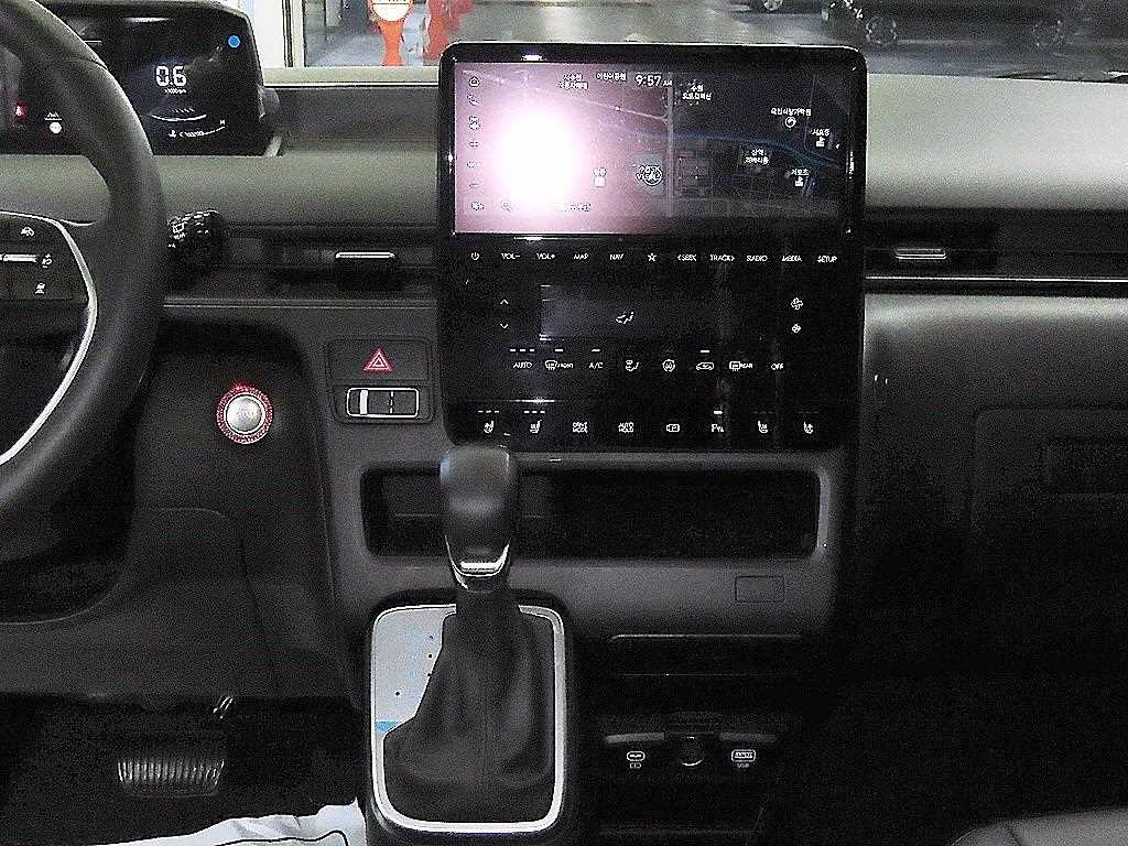 HYUNDAI Staria - Vista 11