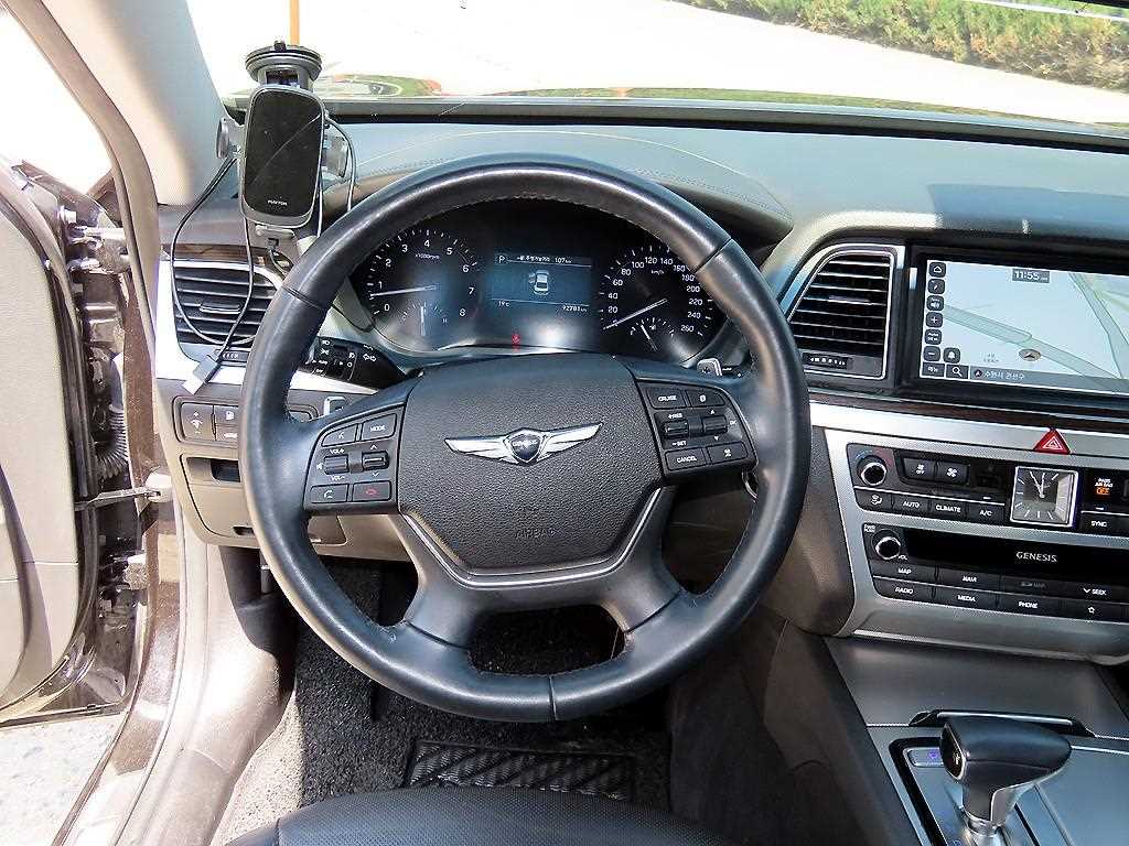 Genesis G80 - Vista 8