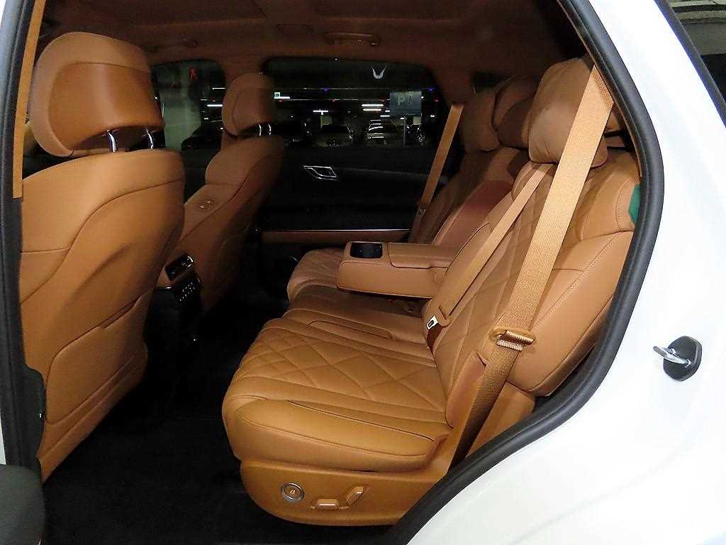 Genesis GV80 - Vista 7