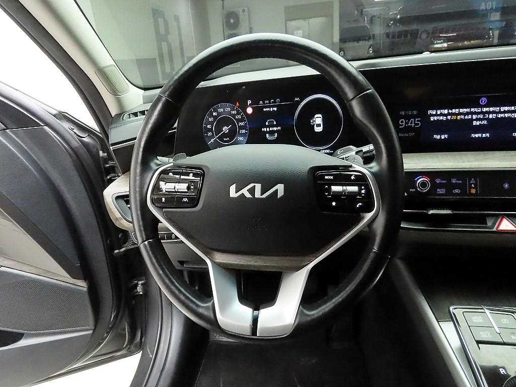 KIA K8 - Vista 7