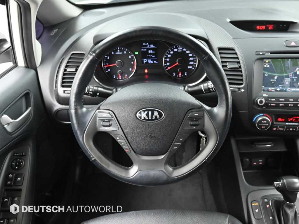 KIA K3 2015 Blanco - Importación desde Corea - HF Imports Iquique - Foto 13