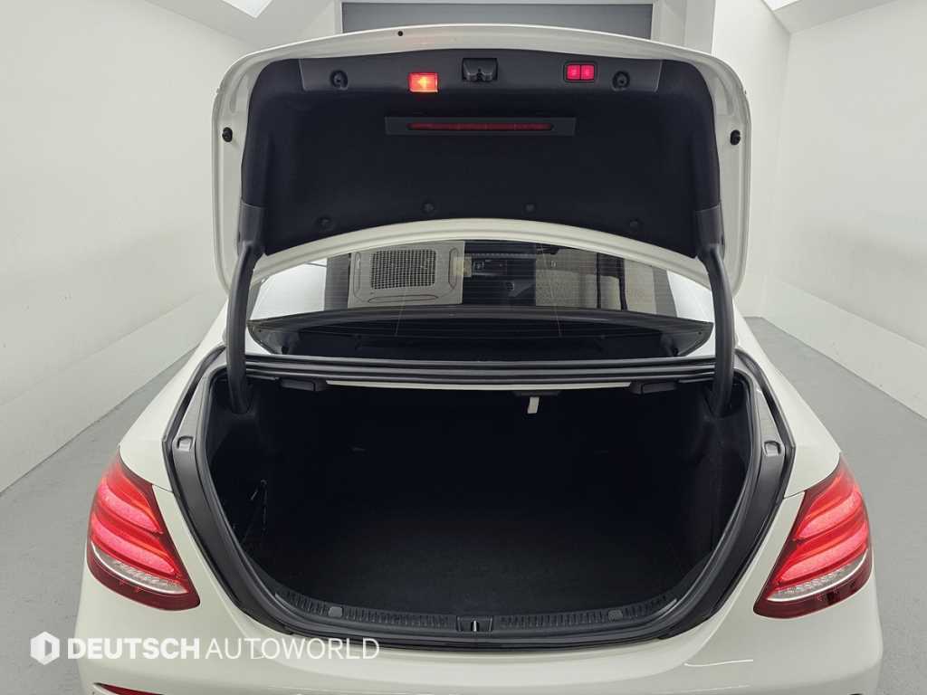 Mercedes Benz E class 2017 Blanco - Importación desde Corea - HF Imports Iquique - Foto 19