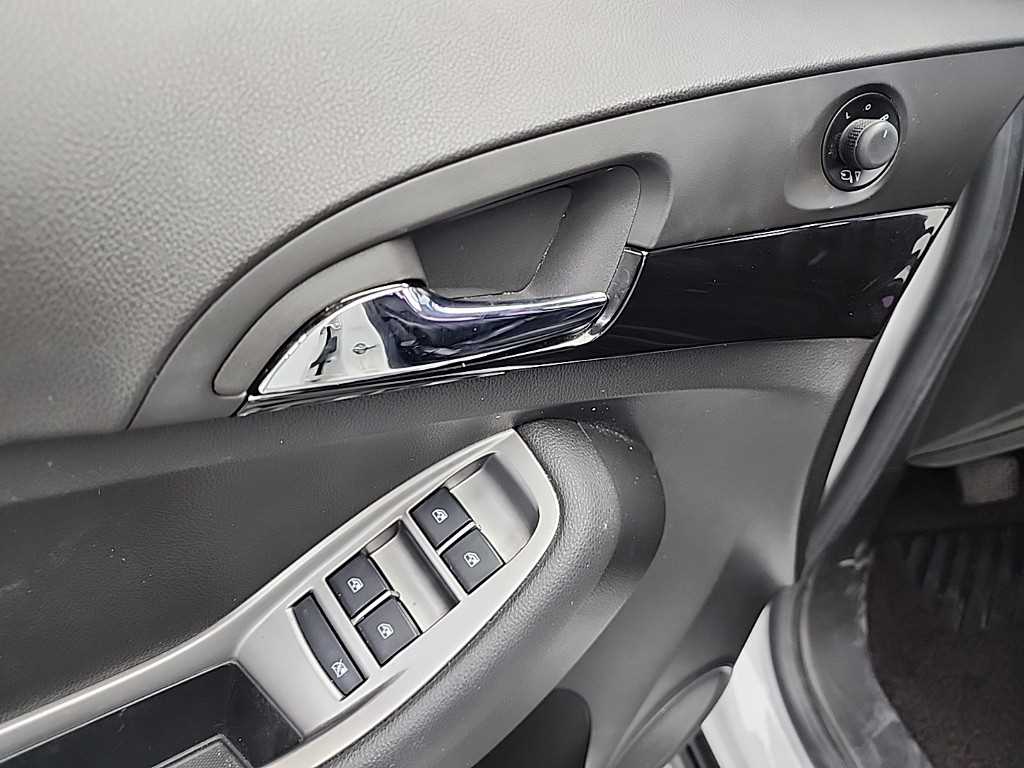 Chevrolet Orlando 2012 Blanco - Importación desde Corea - HF Imports Iquique - Foto 15