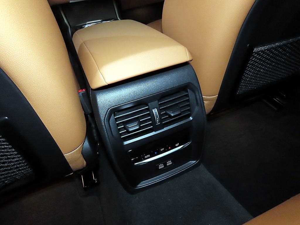 BMW 3 series 2023 - Importación desde Corea - HF Imports Iquique - Foto 15