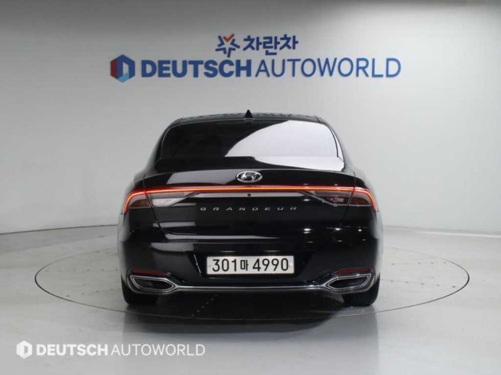 HYUNDAI Grandeur - Vista 4
