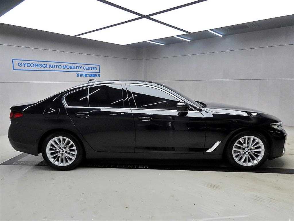 BMW 5 Series - Vista 2