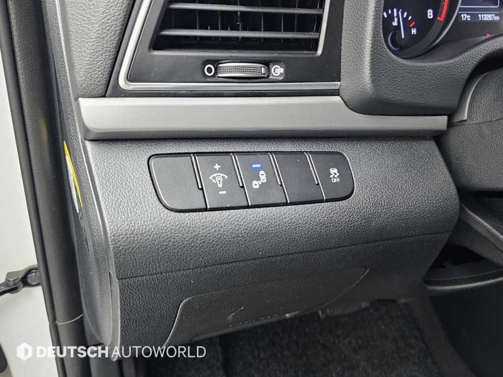 HYUNDAI Avante 2018 Blanco - Importación desde Corea - HF Imports Iquique - Foto 16