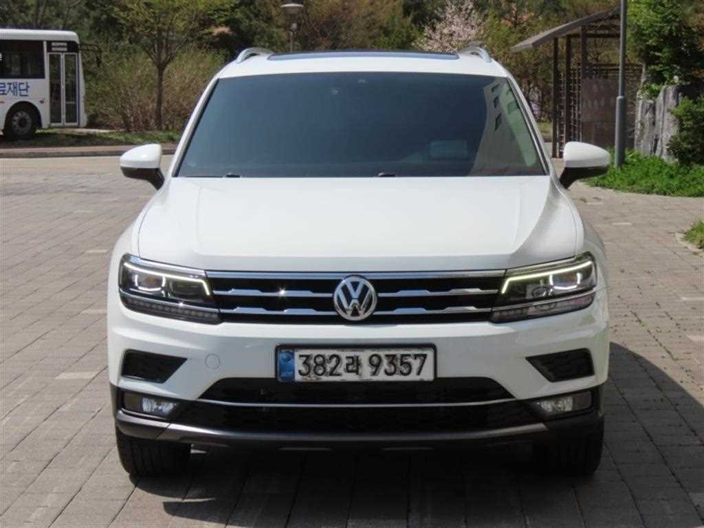 Volkswagen Tiguan 2020 Blanco - Importación desde Corea - HF Imports Iquique - Foto 1