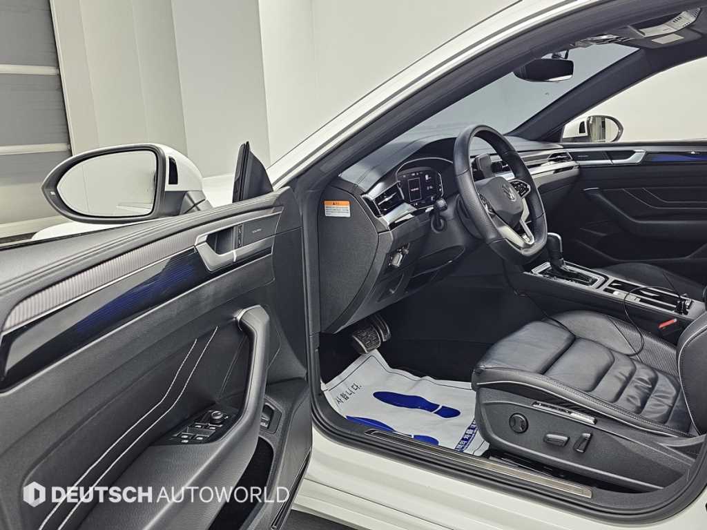 Volkswagen Arteon - Vista 11