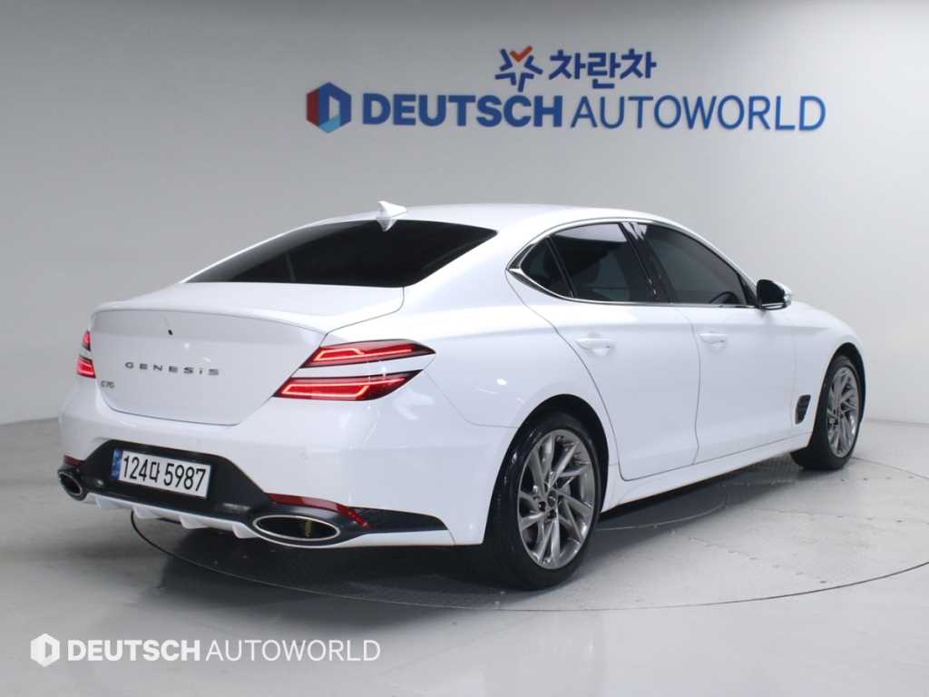 Genesis G70 - Vista 2