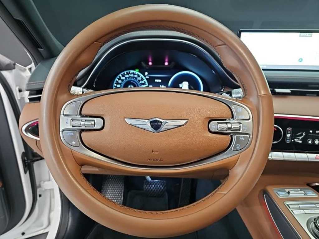 Genesis GV70 - Vista 7