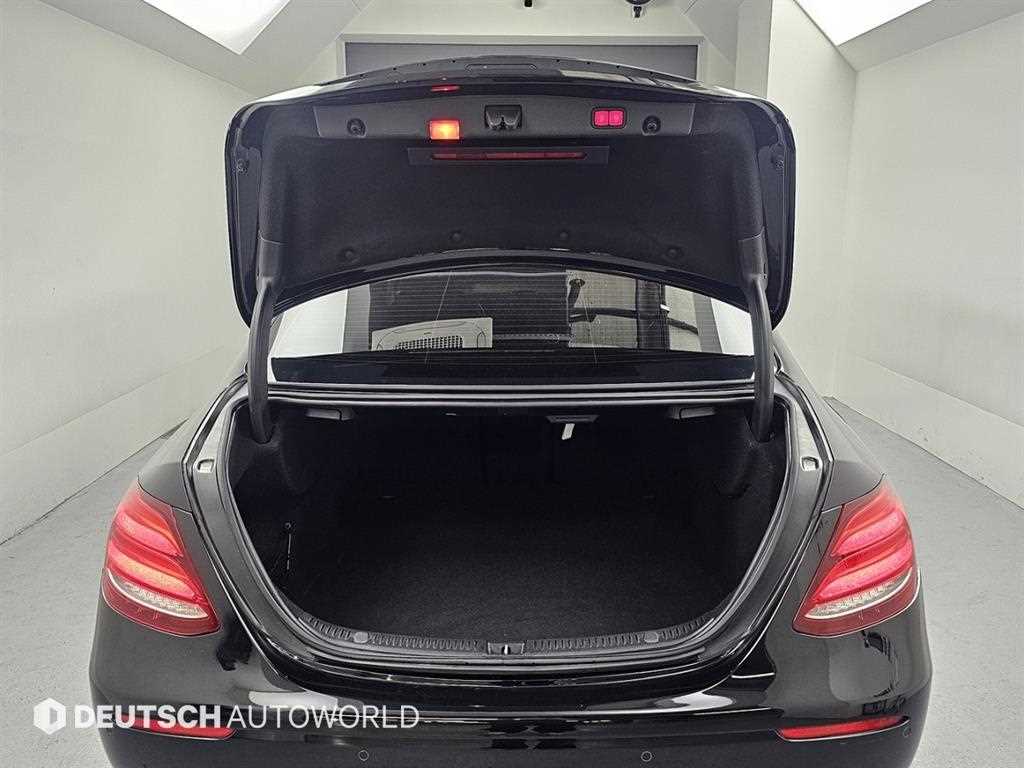 Mercedes Benz E class 2019 Negro - Importación desde Corea - HF Imports Iquique - Foto 19