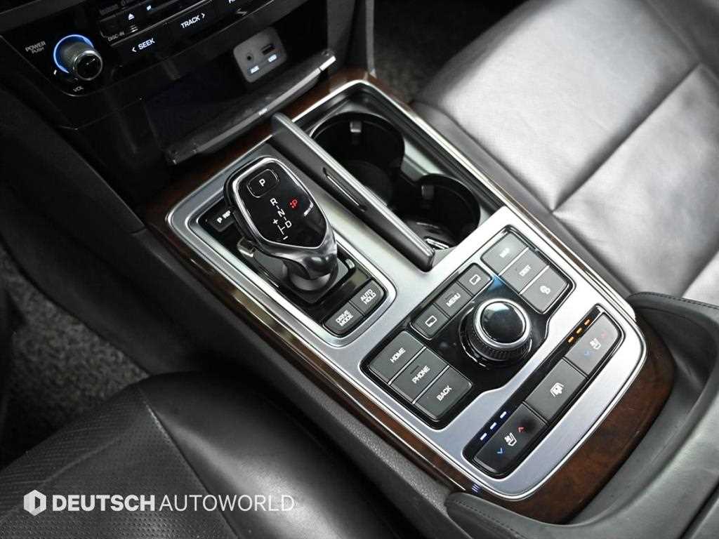 HYUNDAI Equus - Vista 9