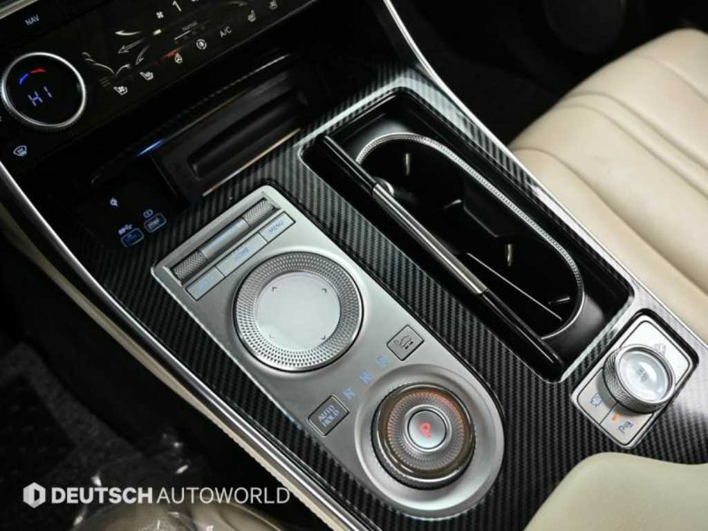 Genesis GV80 - Vista 9