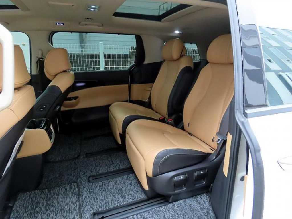 KIA Carnival - Vista 6