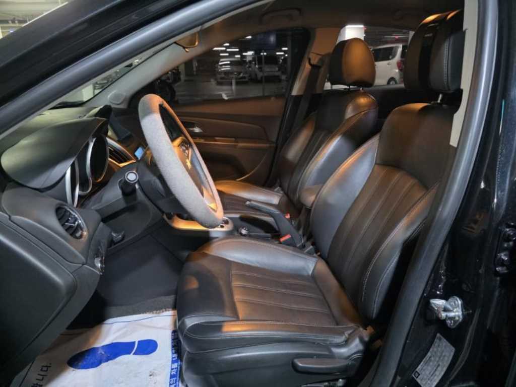 Chevrolet Cruise - Vista 7