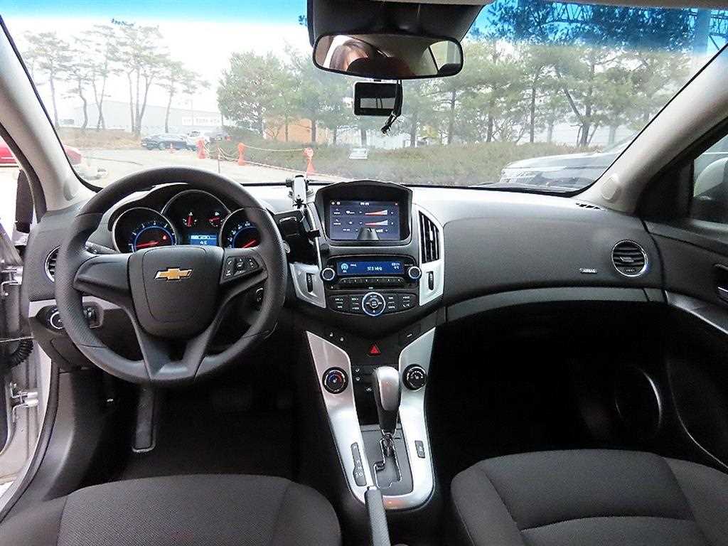 Chevrolet Cruise - Vista 10
