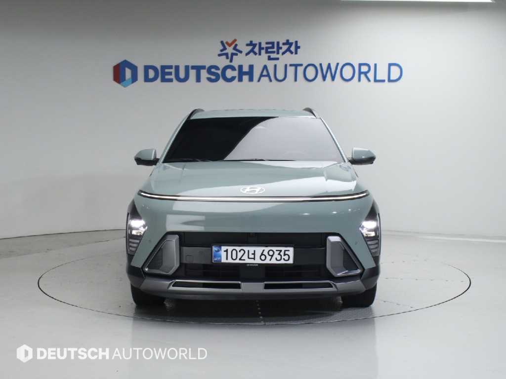 HYUNDAI Kona - Vista 4