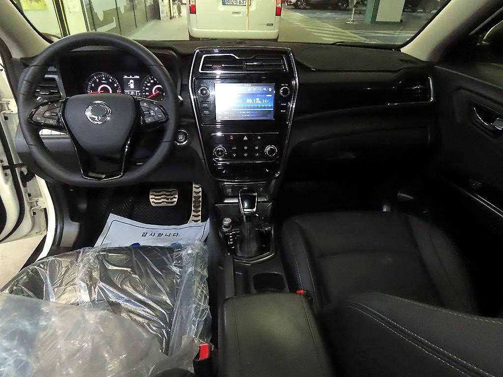 Ssangyong Tivoli - Vista 10