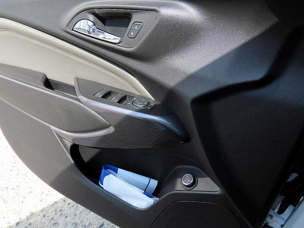 Chevrolet Trax - Vista 11