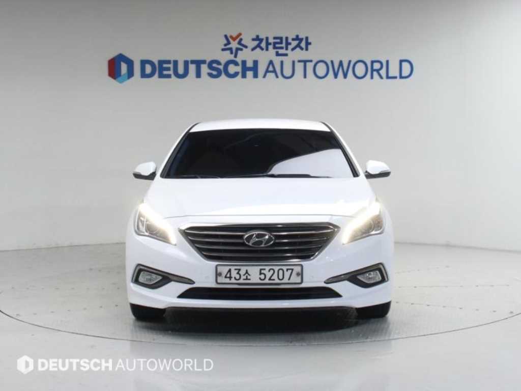 HYUNDAI Sonata - Vista 3