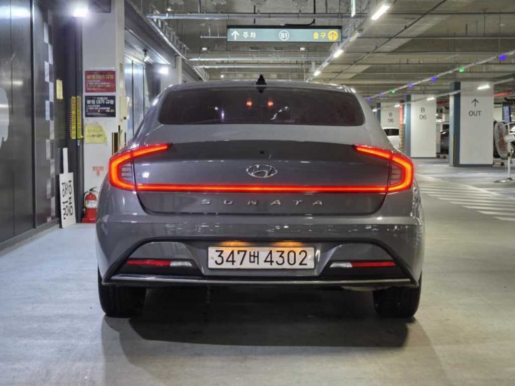 HYUNDAI Sonata - Vista 5