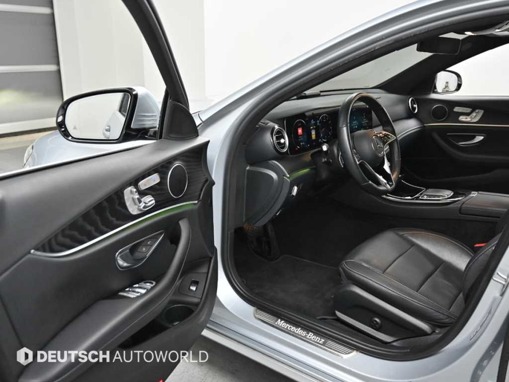 Mercedes Benz E class - Vista 11