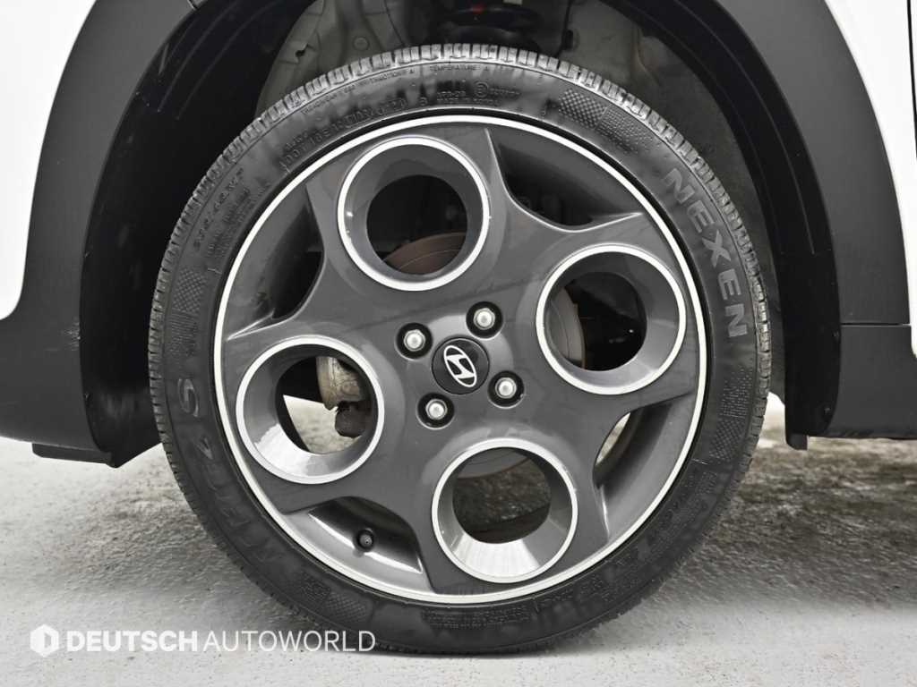 HYUNDAI Casper - Vista 5