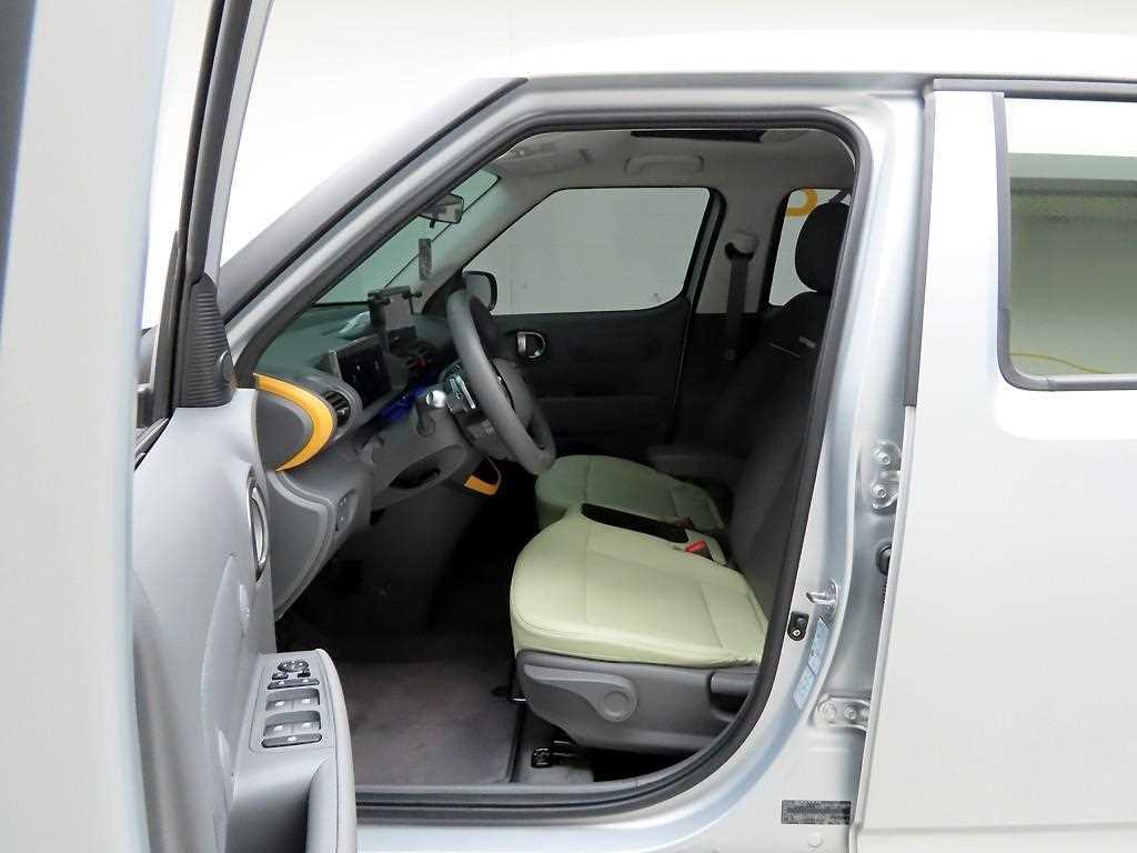 HYUNDAI Casper - Vista 12