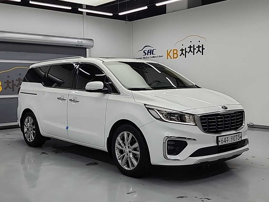 KIA Carnival - Vista 4