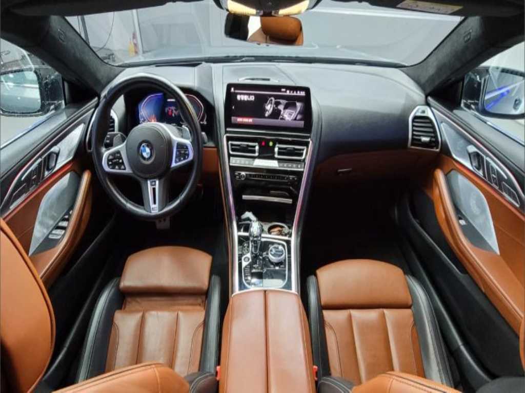 BMW 8 Series - Vista 8