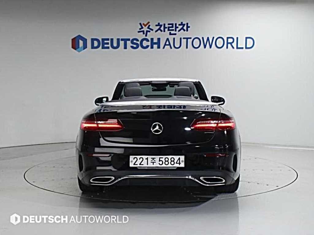 Mercedes Benz E class - Vista 4