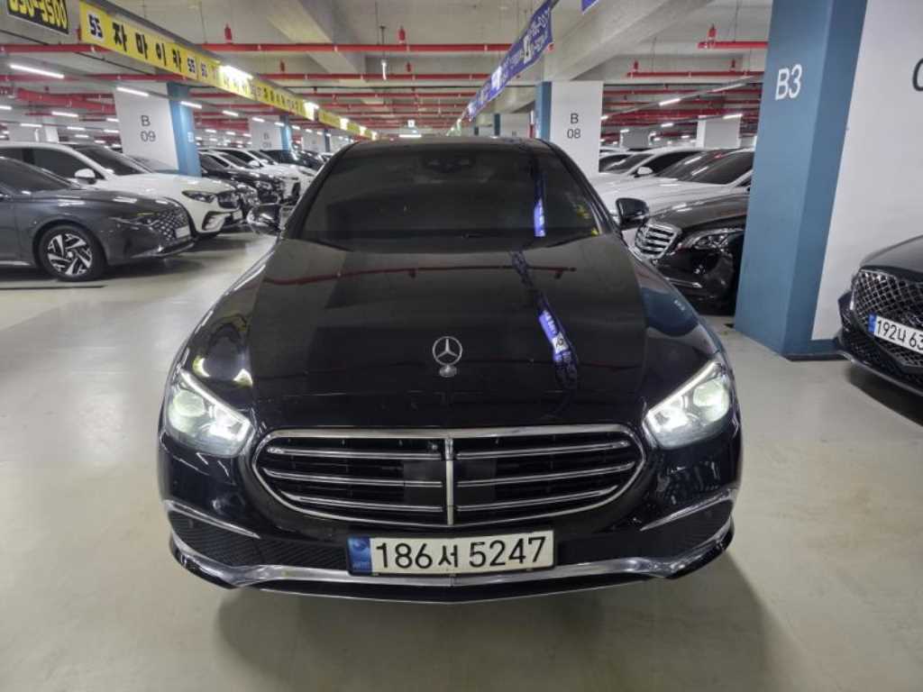 Mercedes Benz E class 2021 Negro - Importación desde Corea - HF Imports Iquique - Foto 1