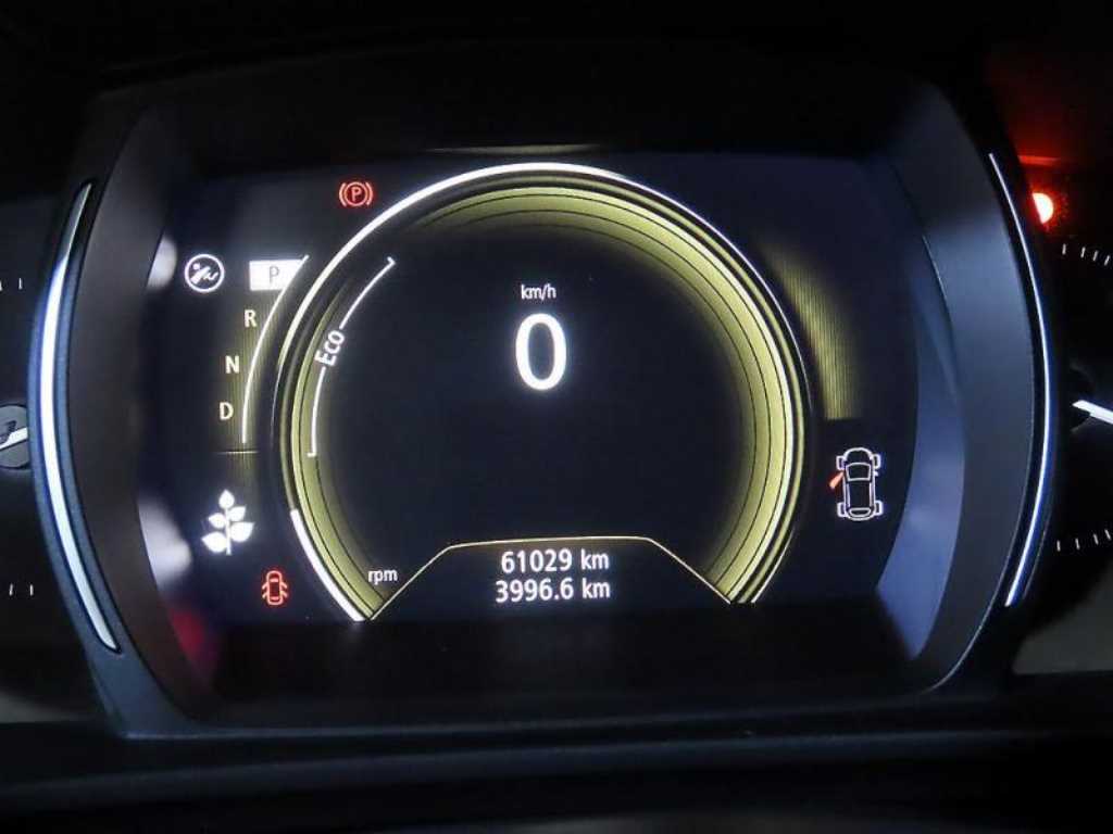 SAMSUNG QM6 - Vista 9