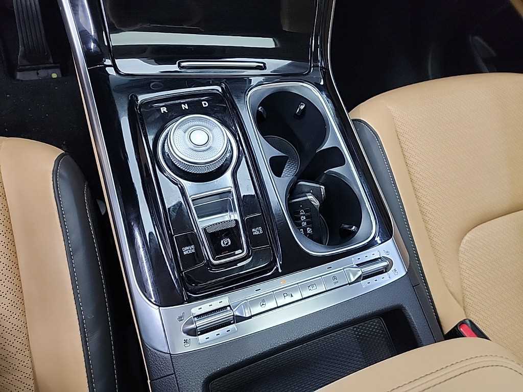 KIA Carnival - Vista 8