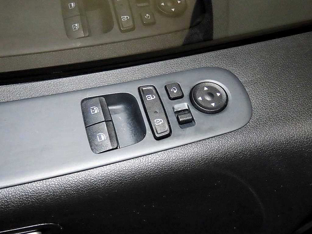 HYUNDAI Staria - Vista 12