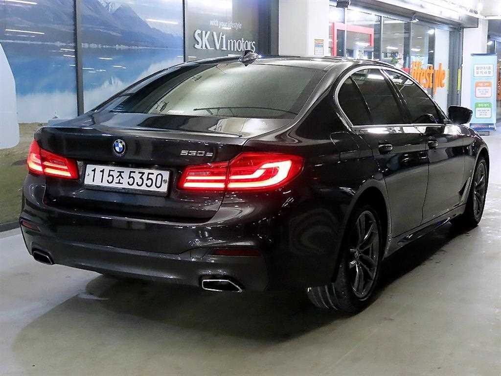 BMW 5 Series - Vista 4