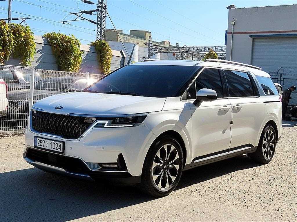 KIA Carnival - Vista 2