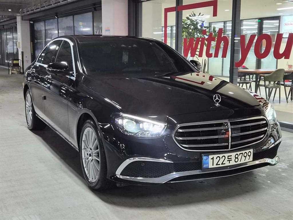 Mercedes Benz E class 2022 Negro - Importación desde Corea - HF Imports Iquique - Foto 1