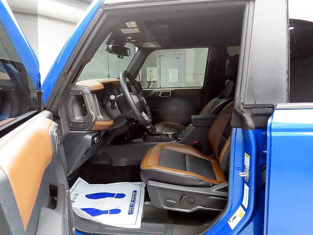Ford Bronco - Vista 5