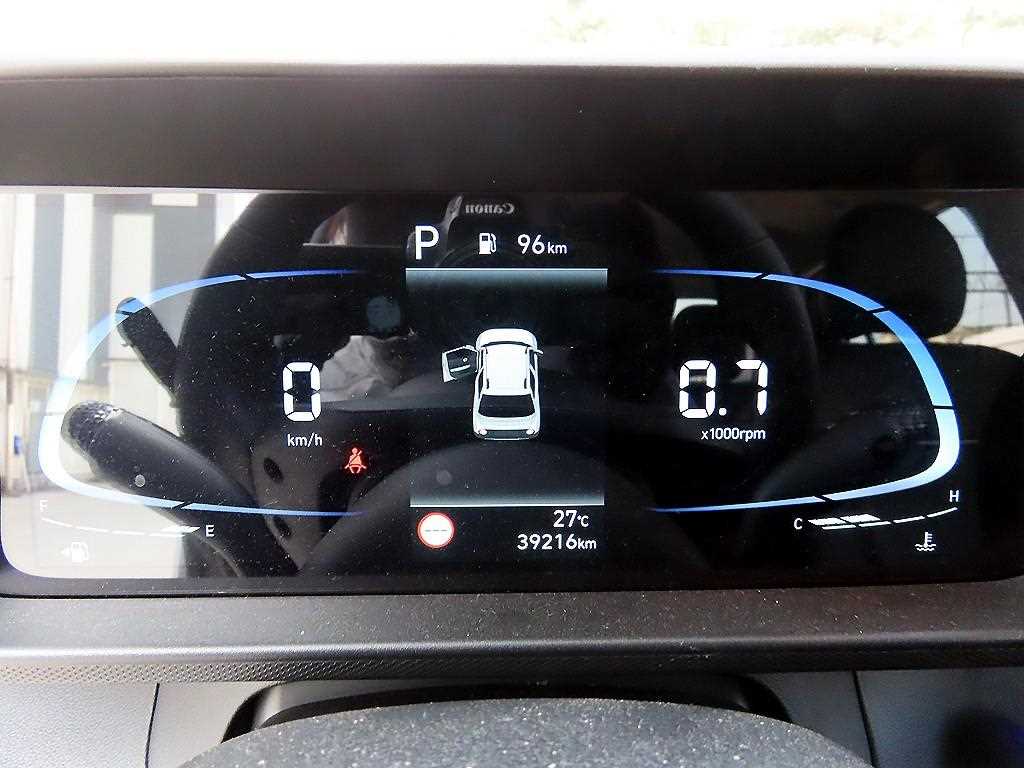 HYUNDAI Casper - Vista 9