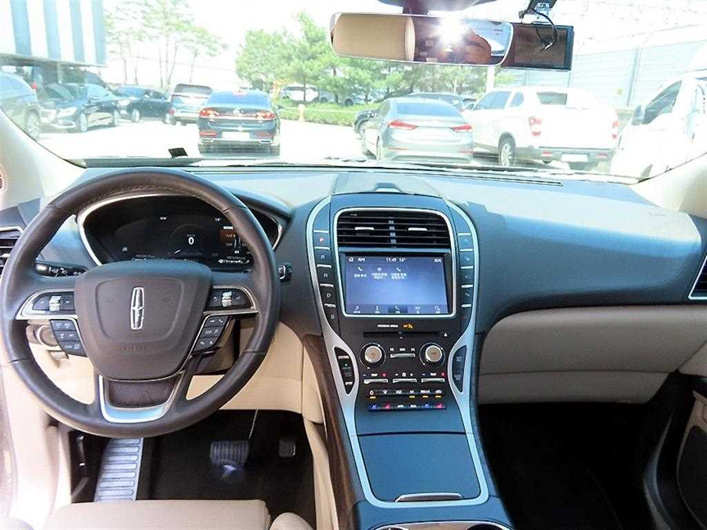 Lincoln Nautilus - Vista 7