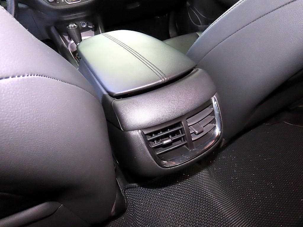 Chevrolet Malibu 2017 Blanco - Importación desde Corea - HF Imports Iquique - Foto 18