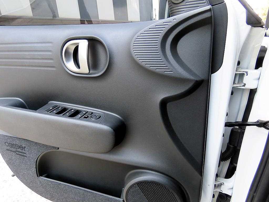 HYUNDAI Casper - Vista 11