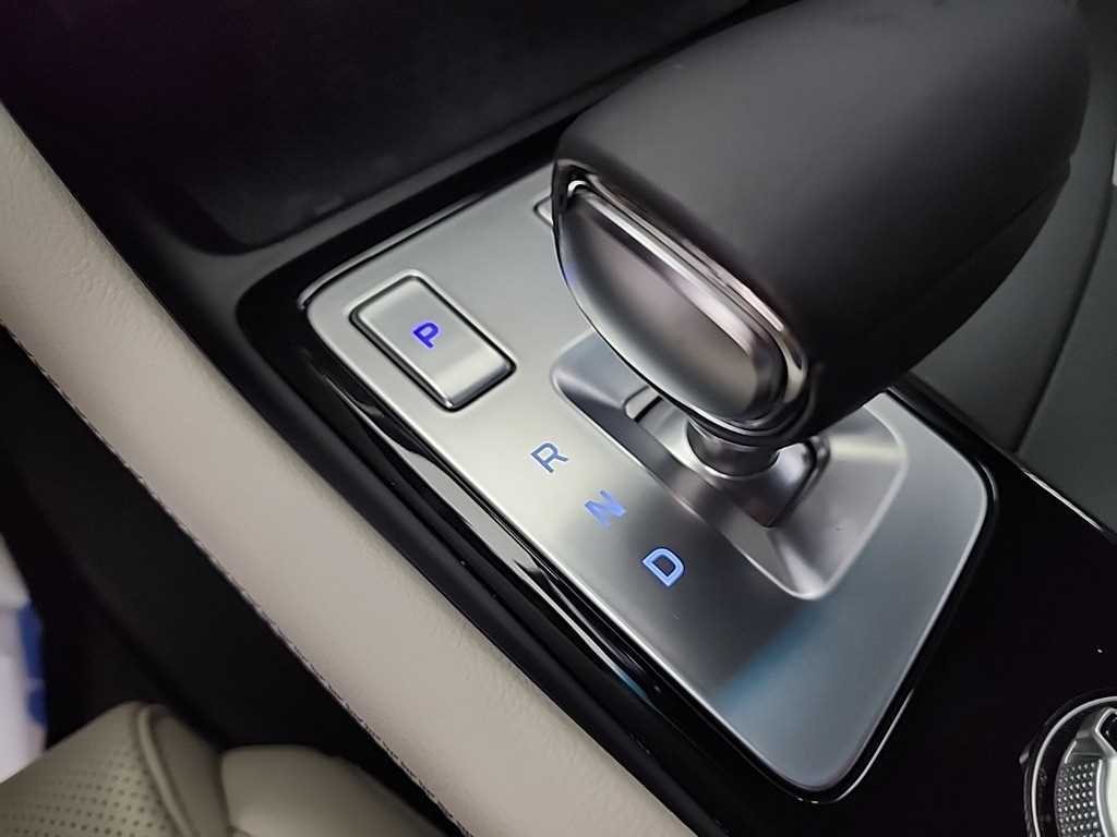 Genesis G70 - Vista 8