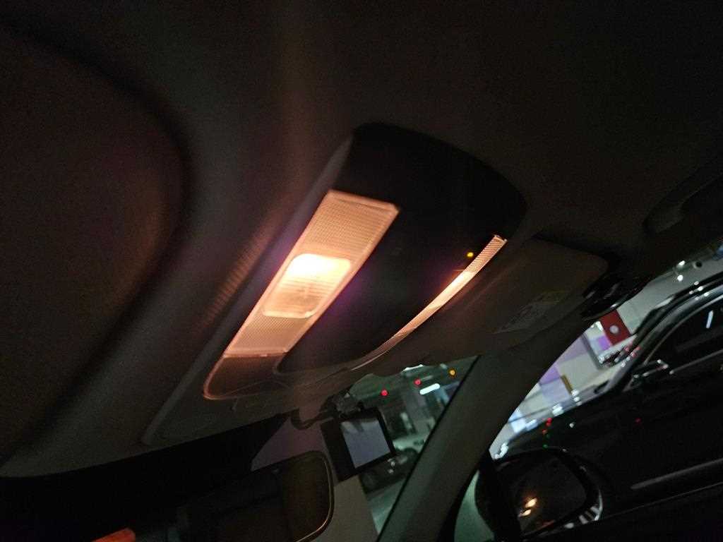 KIA Sorento - Vista 10