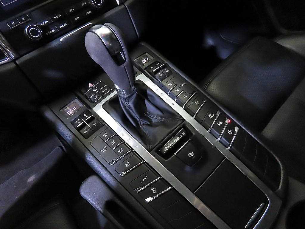 Porsche Macan - Vista 12