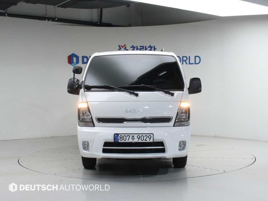 Small Truck Cargo (small) - Vista 3