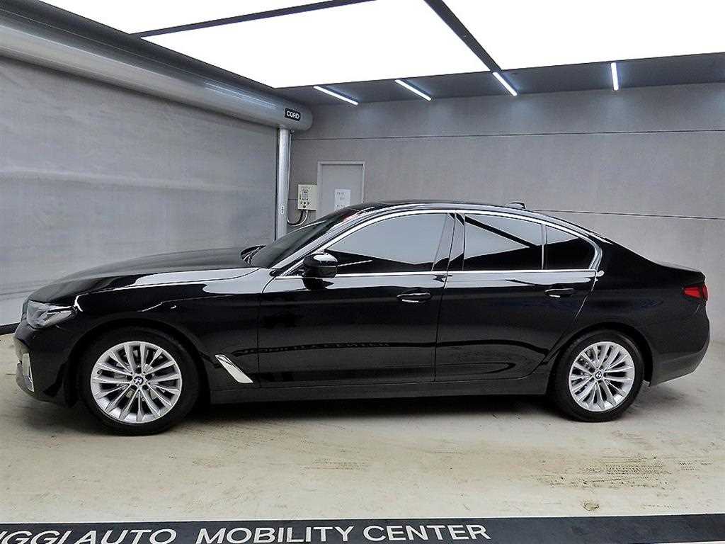 BMW 5 Series - Vista 4