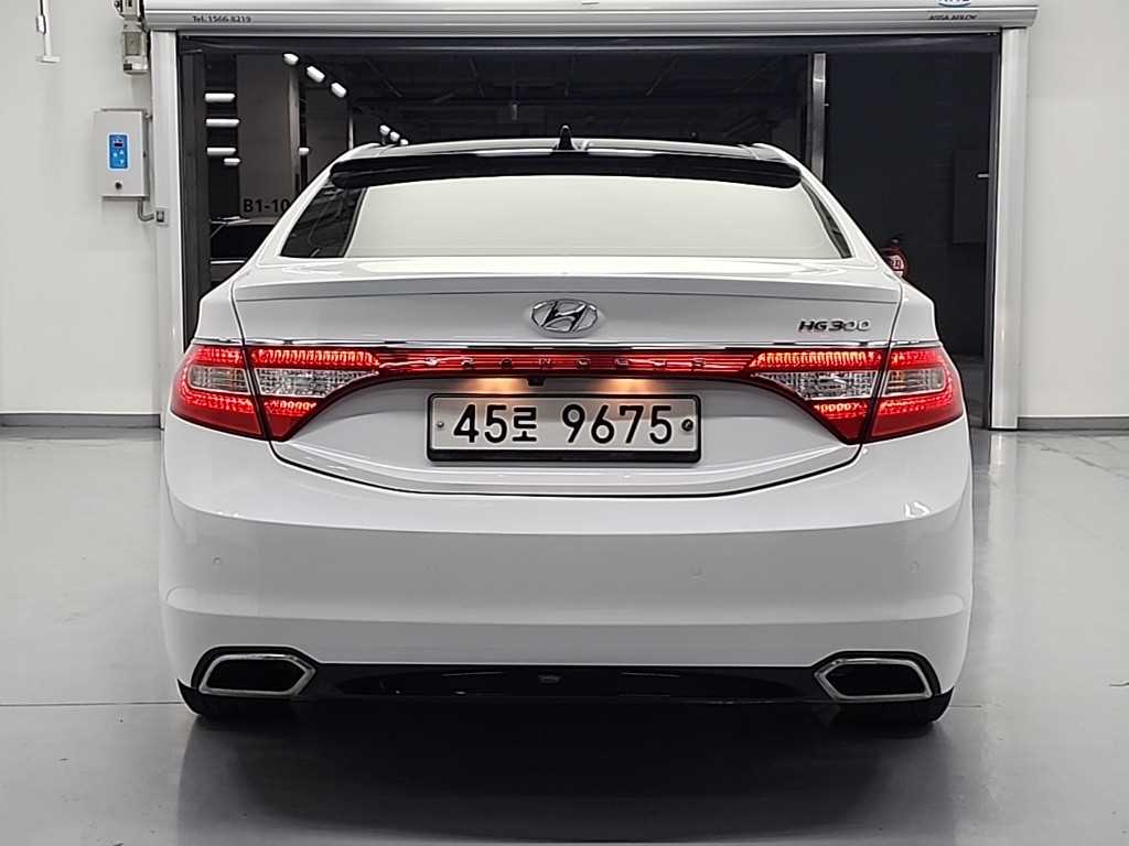 HYUNDAI Grandeur - Vista 3